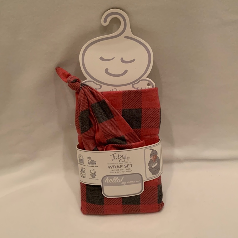Toby wrap set for babies NWT